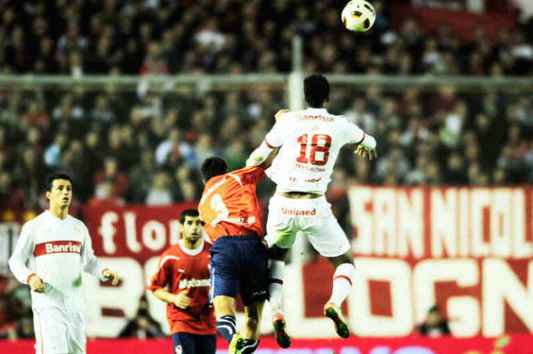 Virada argentina obriga Inter a vencer por dois gols