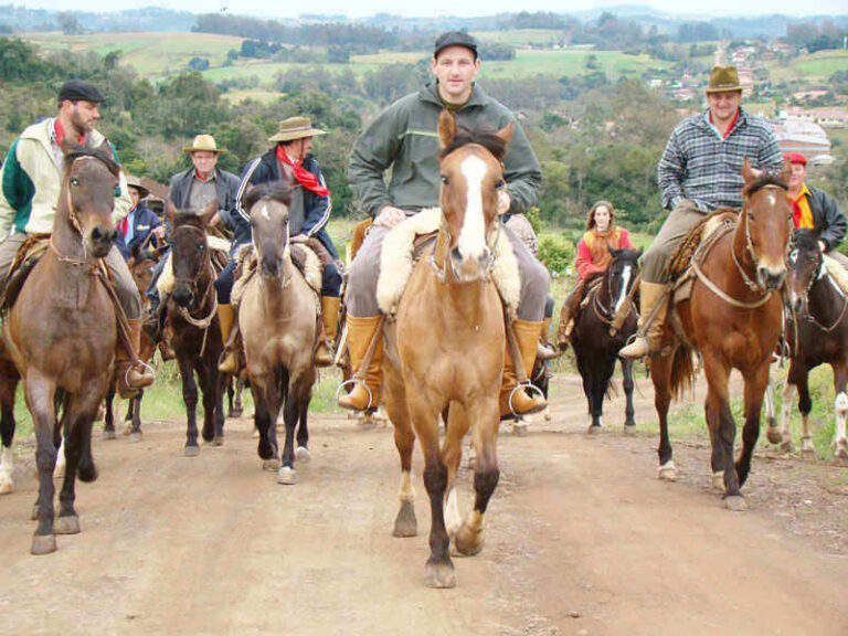 Amanhã tem cavalgada até Bicudo