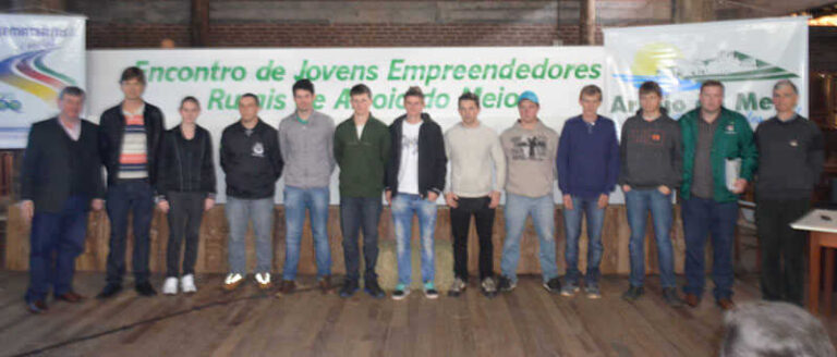 Jovens rurais apresentam experiências de seus empreendimentos