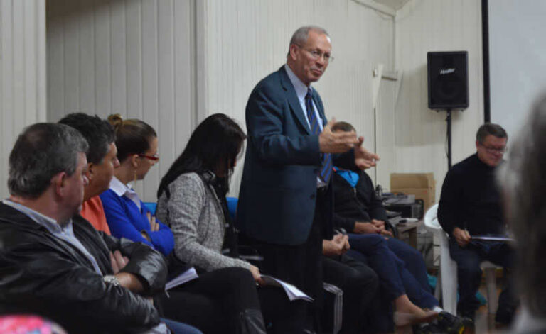 Comunidade discute alternativas para alavancar o turismo