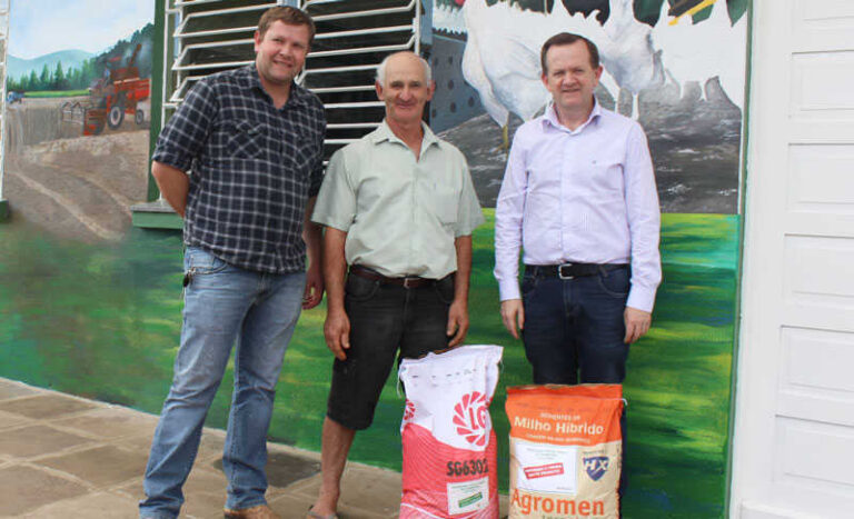 Inicia entrega de milho Troca-Troca  para produtores do município