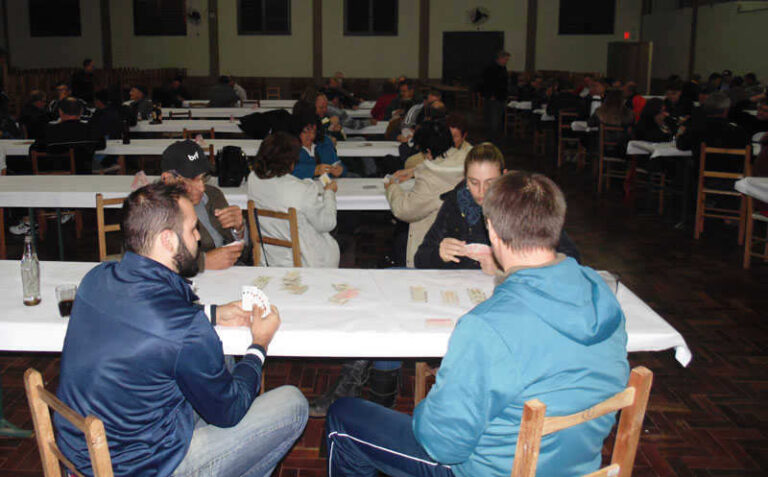 Torneio de Canastra do Aimoré