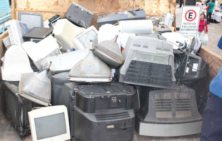 Quase mil eletroeletrônicos são descartados na 12ª edição da campanha