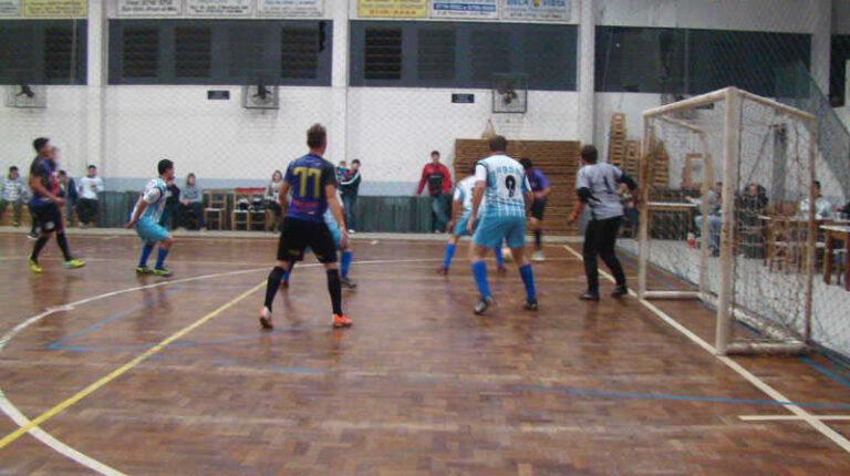 Futsal de Arroio do Meio realiza jogos da 9ª rodada