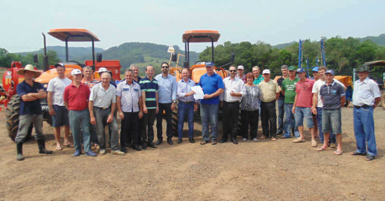 Travesseiro recebe patrulha agrícola