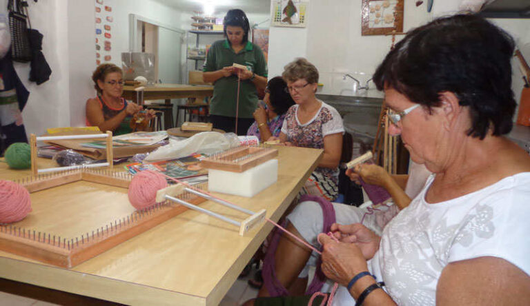 Exposição, teatro, artesanato e cinema marcam o reinício das atividades culturais