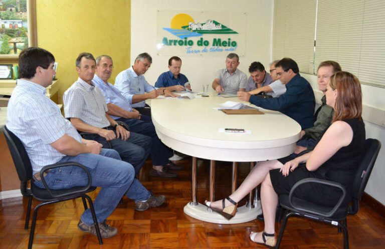 Assinado contrato de incentivo entre Arroio do Meio e Cosuel