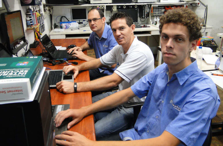 Busca por manutenção de computadores cresce até 40%