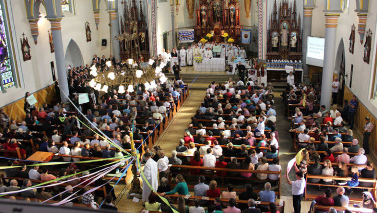 Paróquia comemora o Centenário com uma grande festa