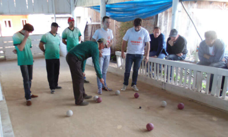 Bocha de Travesseiro realiza 4ª rodada do returno