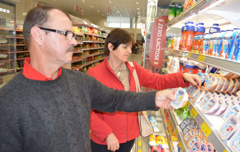 Consumidores adotam alternativas para levar mais e pagar menos