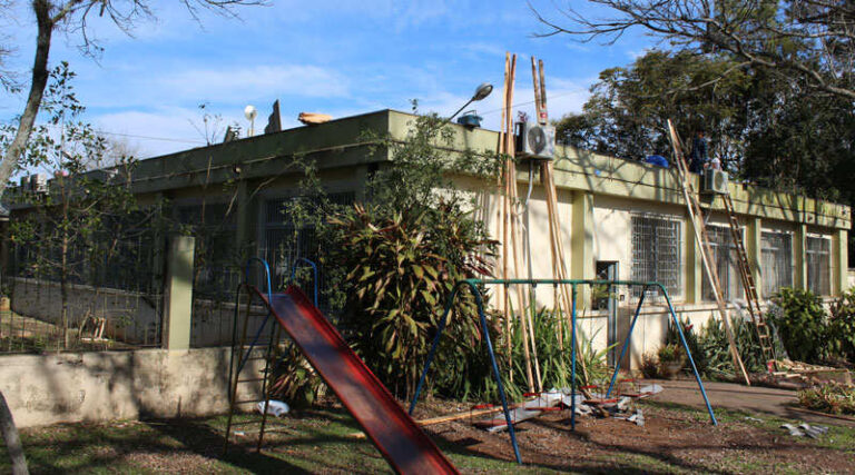 Prédio que abriga a secretaria de Educação recebe melhorias