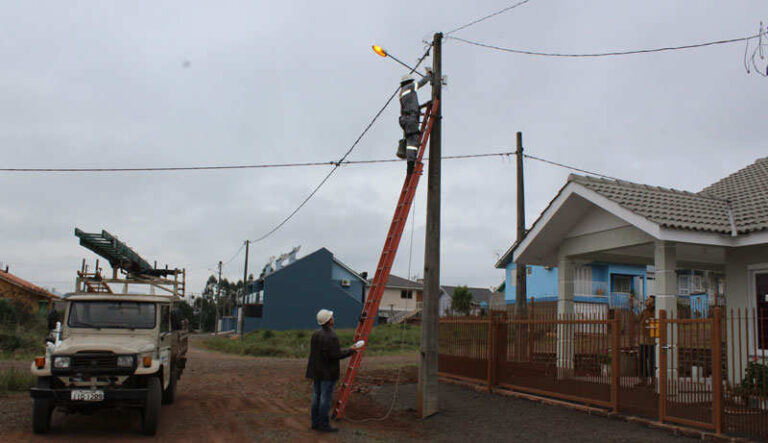 Município faz melhorias na iluminação pública