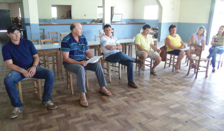 Prefeito realiza reuniões nas comunidades