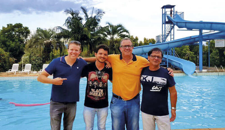Dia 11 de fevereiro tem Luau das Piscinas