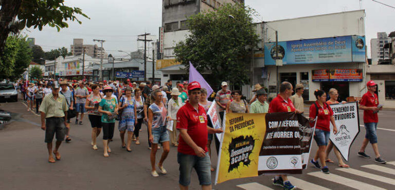 Trabalhadores protestam contra a proposta de Reforma da Previdência