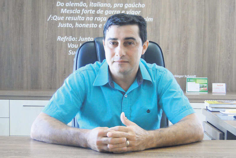 Liminar obriga reintegração de aposentados em Capitão