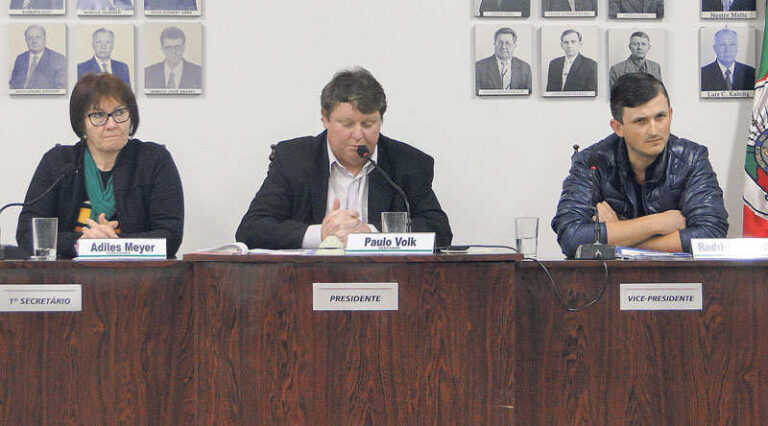 Câmara procura outro imóvel durante reformas