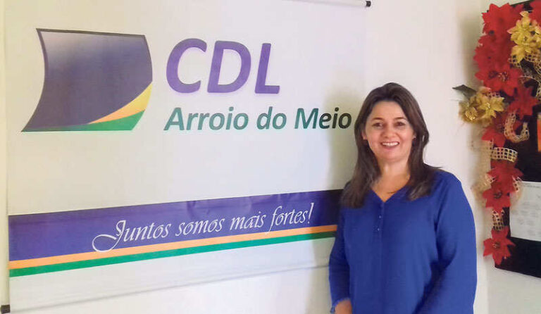 Eleição deve confirmar Leonísia Kunzler para presidente da CDL