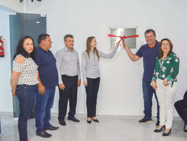 Município de Pouso Novo inaugura sala de auditório