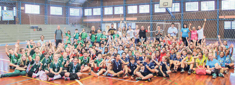 Olimpíadas Estudantis encerram com jogos de integração