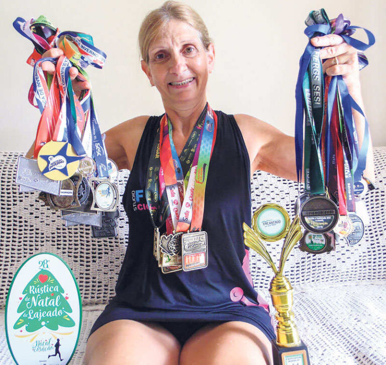 Diarista conquista medalhas em competições