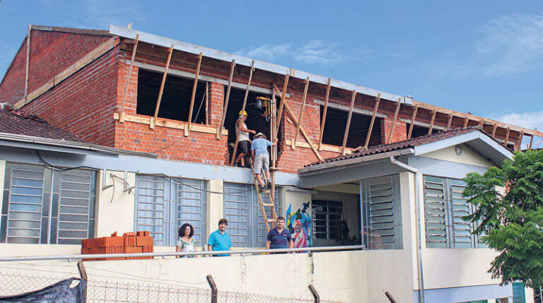 Escolas do Município recebem obras de ampliação e melhorias no período de férias