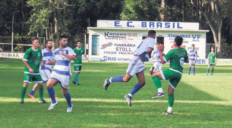 Aemaso joga em Linha Primavera