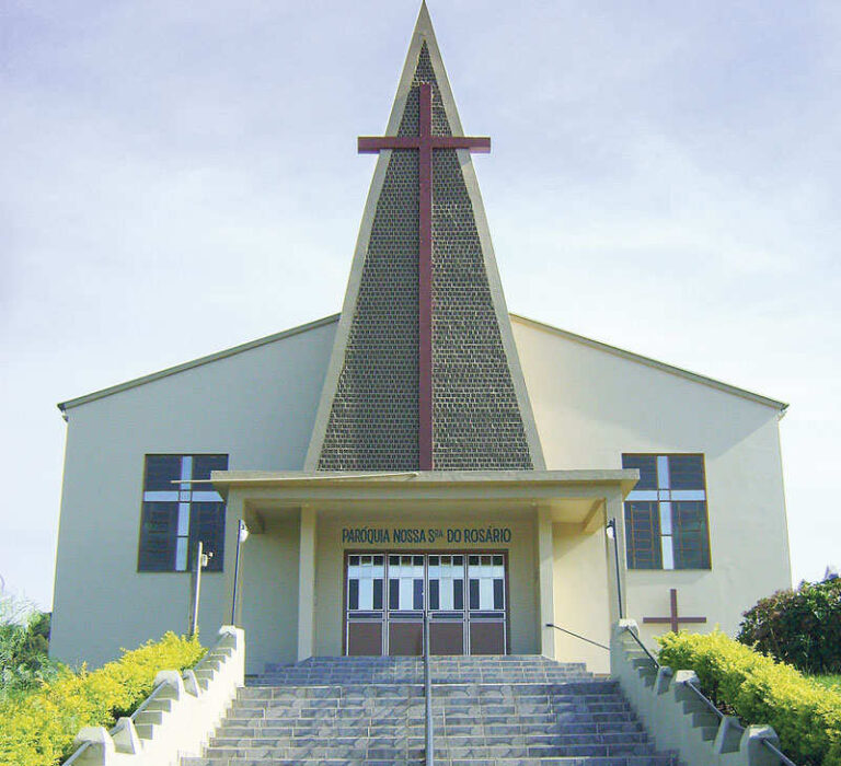 Os 65 anos da paróquia de Capitão e os 50 anos sacerdotais do padre Silvério