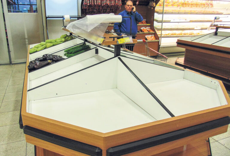 Frutas e verduras são os itens mais escassos nos mercados