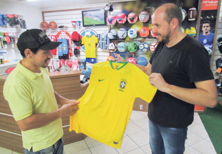 Cresce a procura por camisas da Seleção Brasileira