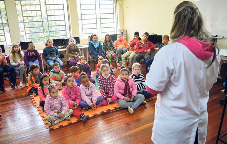 Projeto itinerante de prevenção avança com Saúde da Criança e do Adolescente