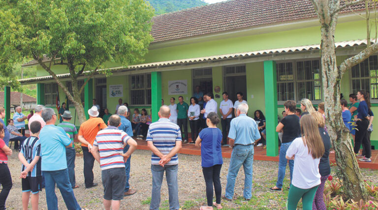 Administração entrega subprefeitura revitalizada para a comunidade de Arroio Grande