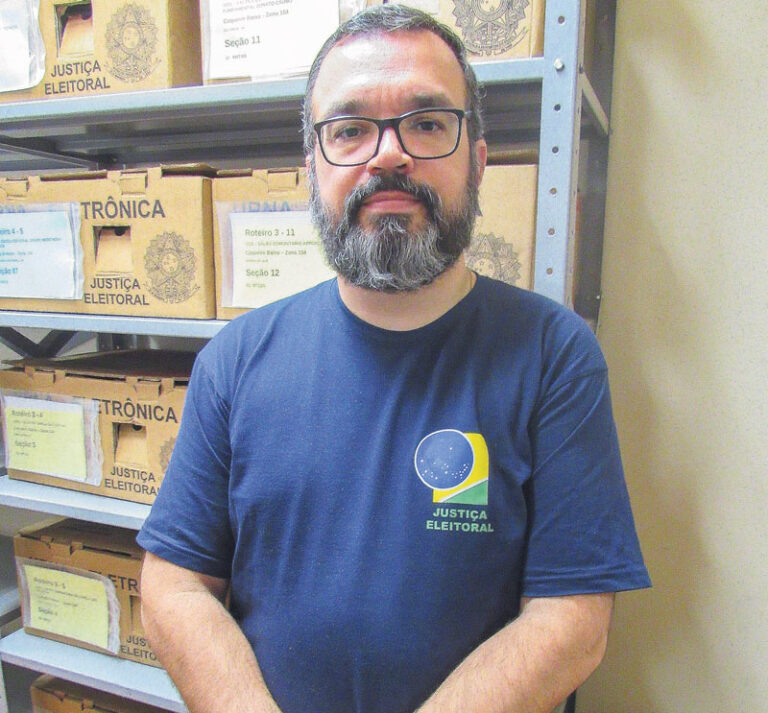 Mais de 400 mesários vão trabalhar no domingo