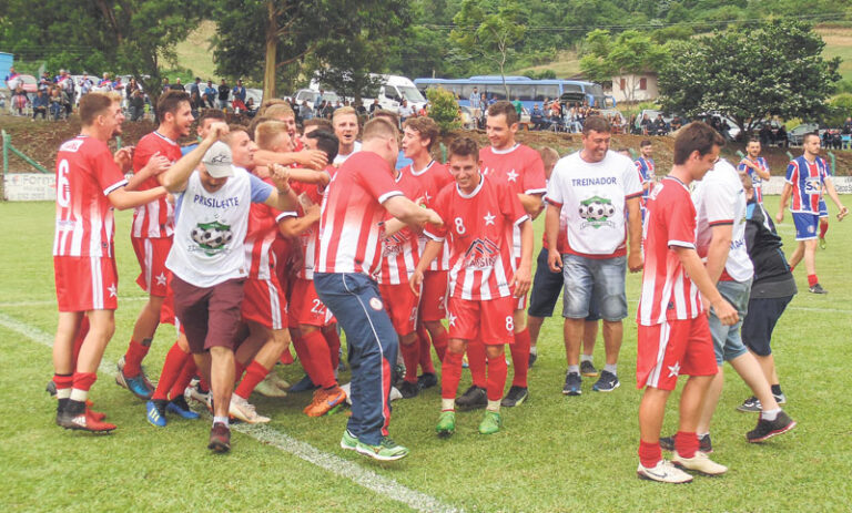 Sete de Capitão e aspirantes do Rui Barbosa na final