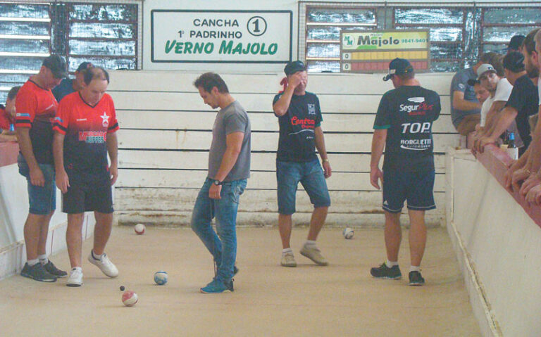 Bocha para Veteranos decide título sábado, em Dona Rita