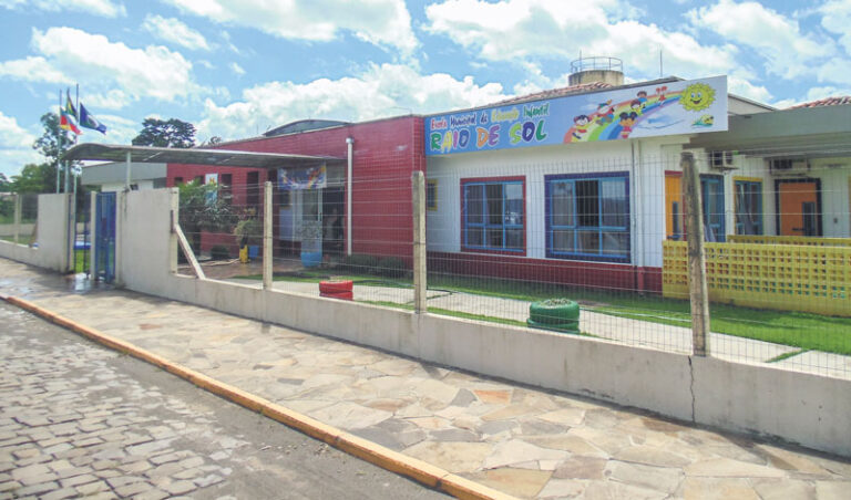 Educação de Pouso Novo define atividades para o início do ano letivo