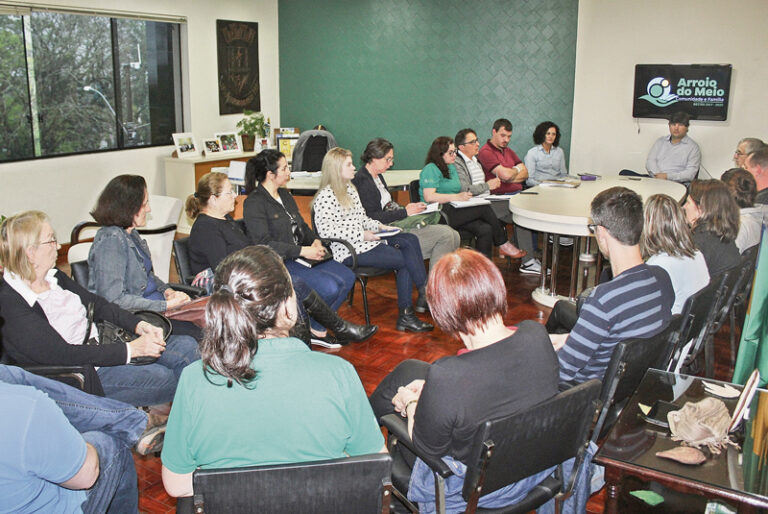 Administração e comunidade programam o Natal de Arroio do Meio Administração, entidades e comunidade constroem programação e decoração de Natal