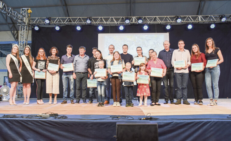 Noite de Talentos encerrou as atividades da XIV Feira do Livro