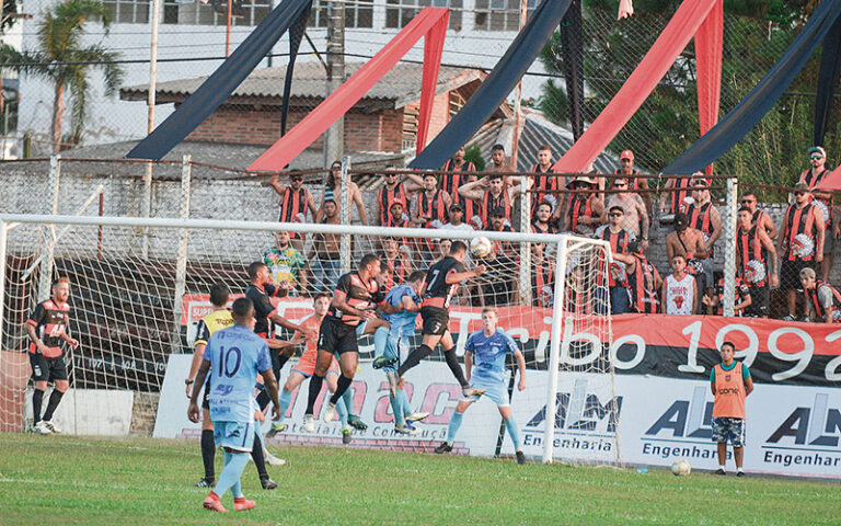 Lajeadense se recupera com vitória