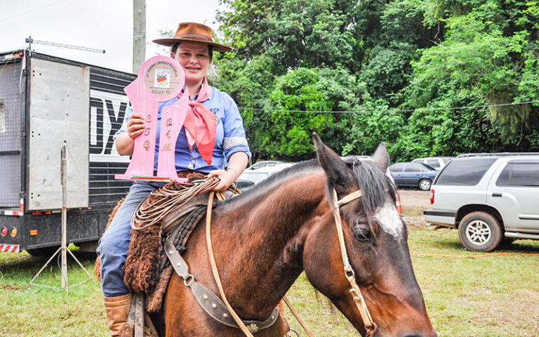 A fibra da mulher laçadora
