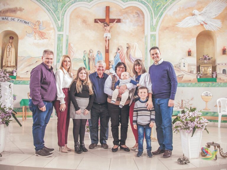 Casal completa 50 anos de casados, faz renovação de votos e conta segredo de união duradoura