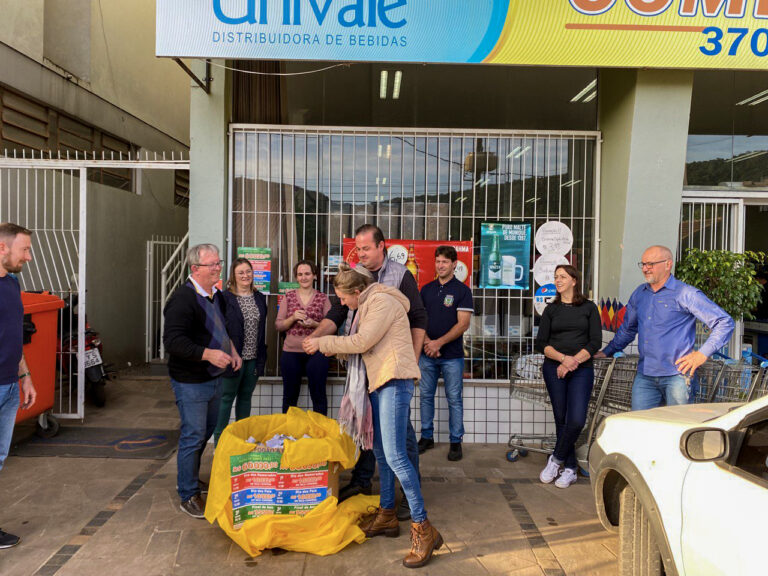 Acimas sorteia R$ 8 mil em prêmios