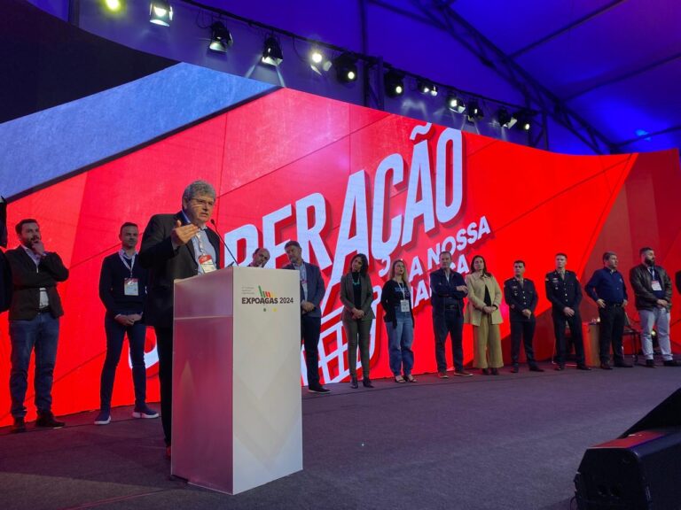 Em parceria com Grupo Front, Girando Sol e Agas vão doar 20 casas para Arroio do Meio