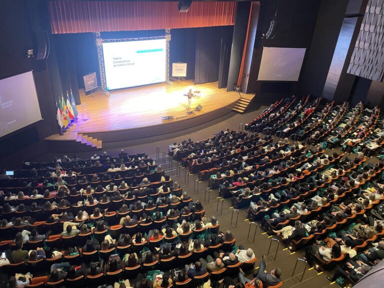 Contabilidade, solidariedade e humor marcam o 15º Seminário Sincovat