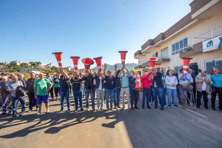 Marques de Souza entrega obras de infraestrutura urbana