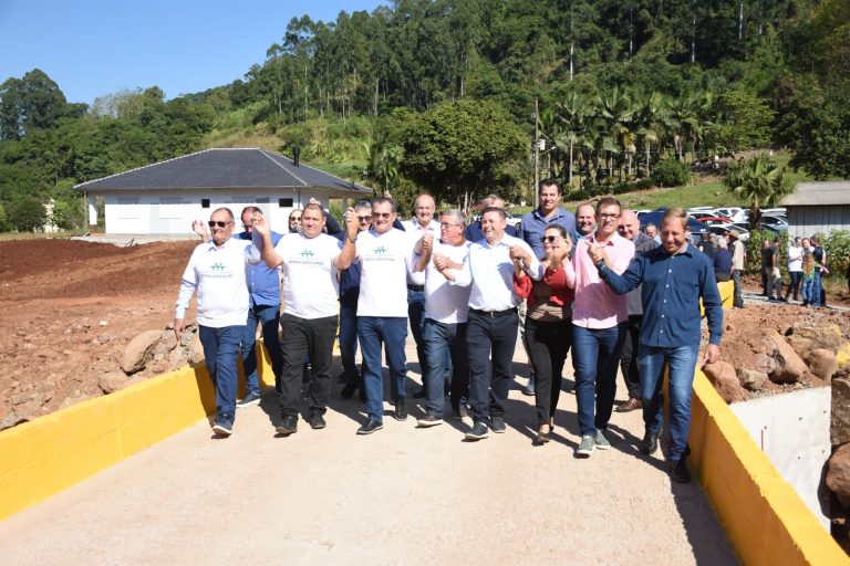 Município inaugura ponte em São Miguel