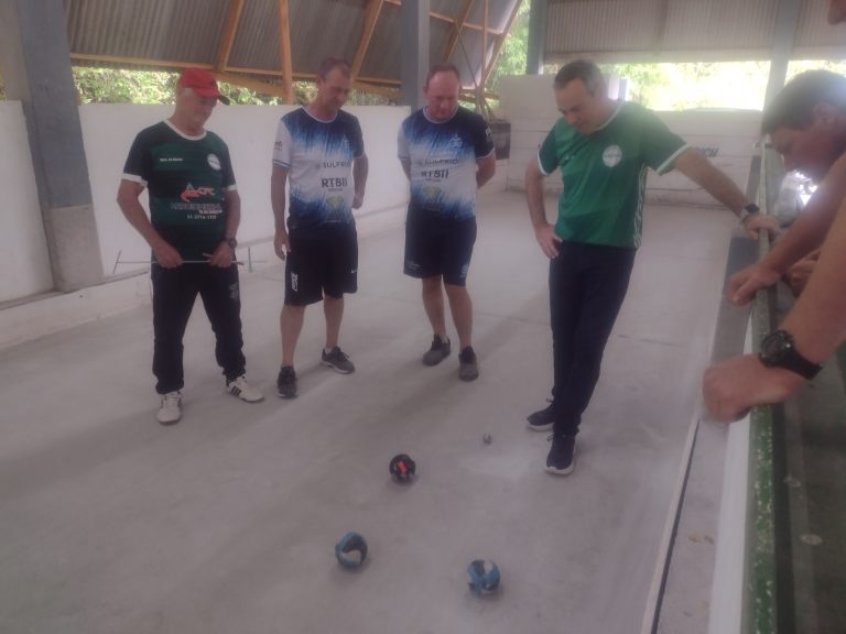 Bocha para Veteranos define semifinalistas neste sábado