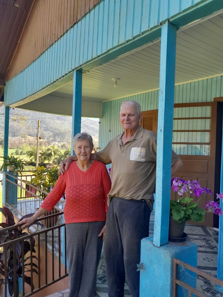 Com 77 anos, Décio e Araci Fuchs: uma sintonia que transforma